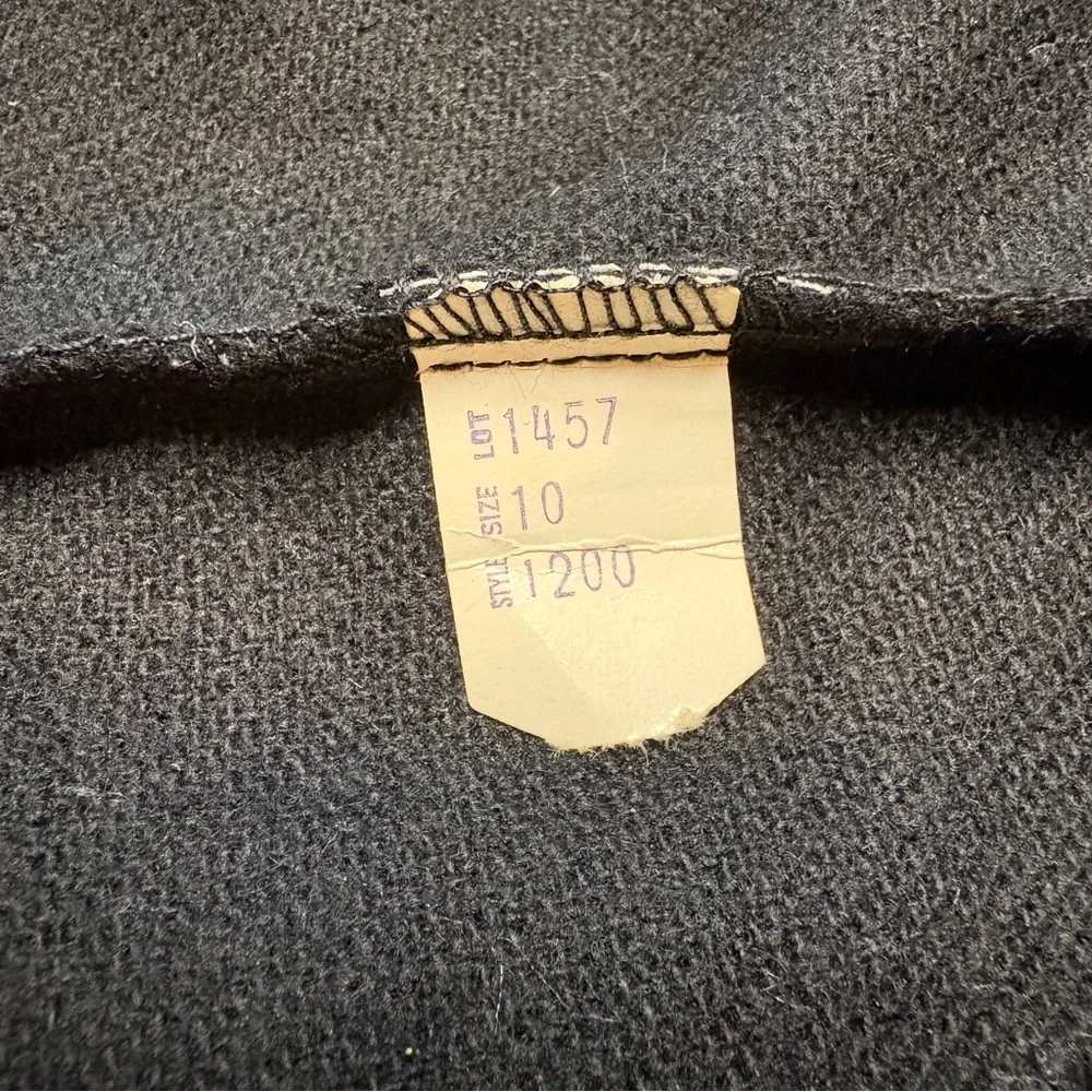 Vintage Degrees trench coat. - Picture 13 of 15